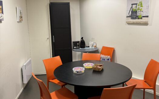 Bureaux à louer de 243m2