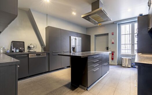 Bureaux à louer de 240m2